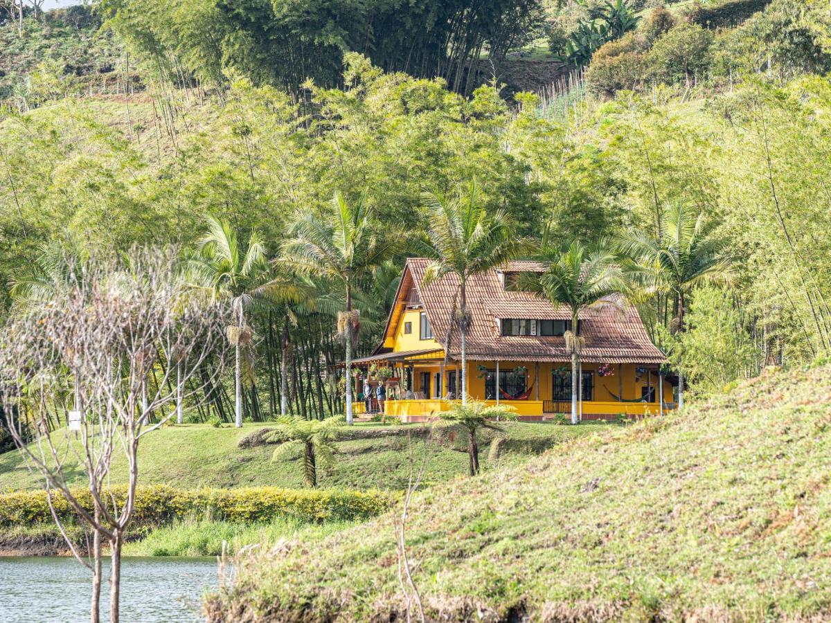 Volare Guatape Isla Hostel Eksteriør bilde