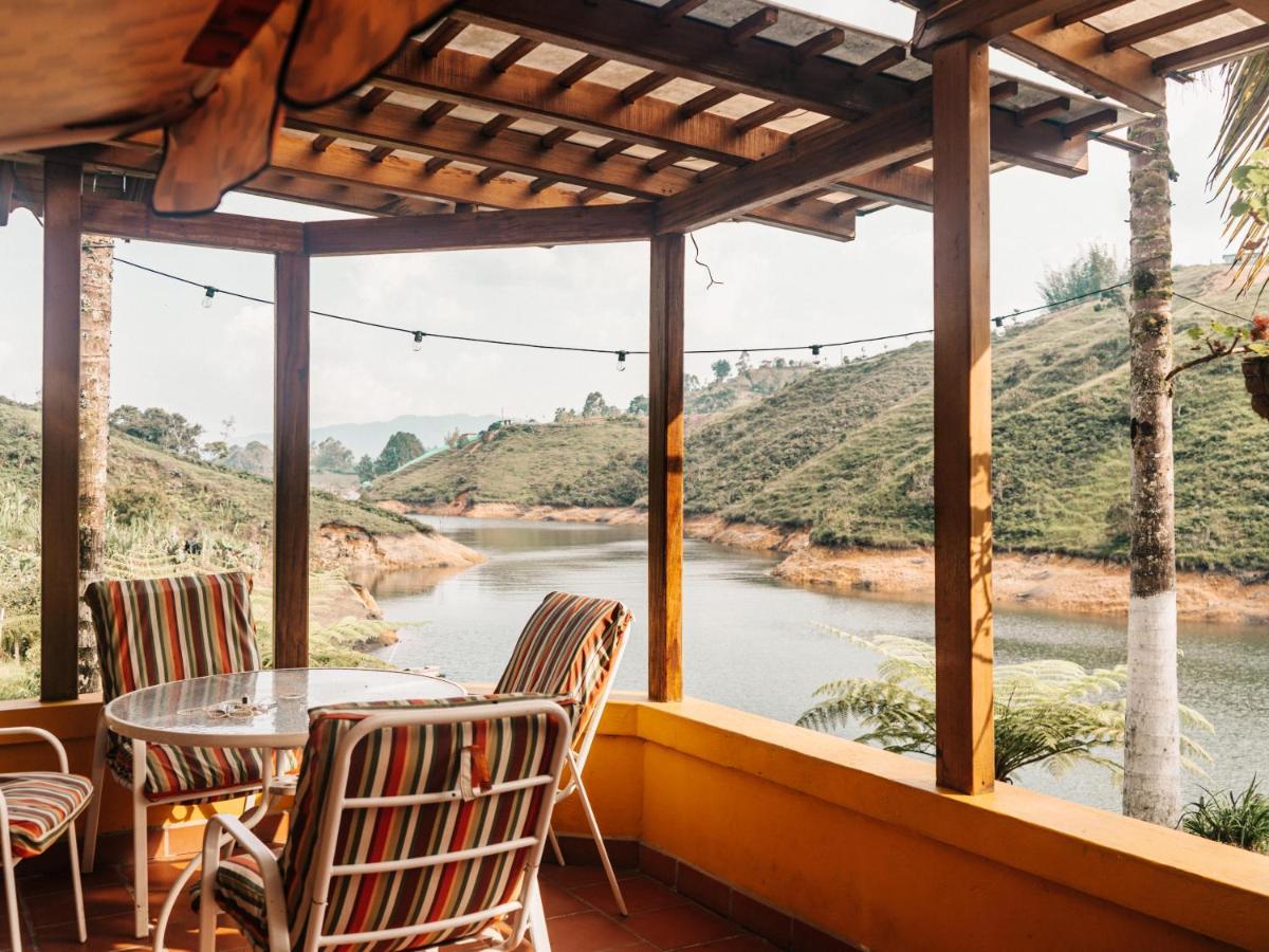 Volare Guatape Isla Hostel Eksteriør bilde