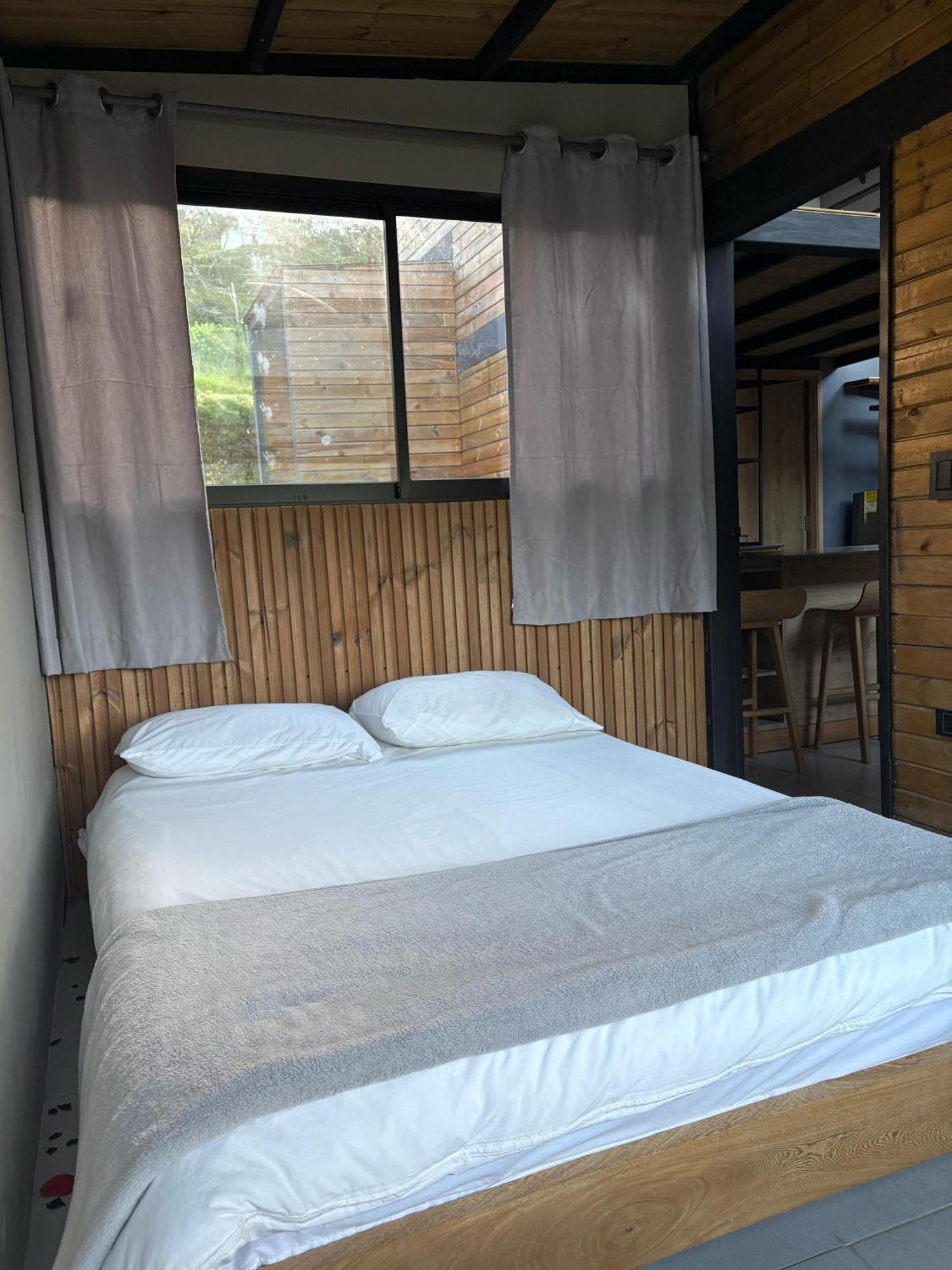 Volare Guatape Isla Hostel Eksteriør bilde